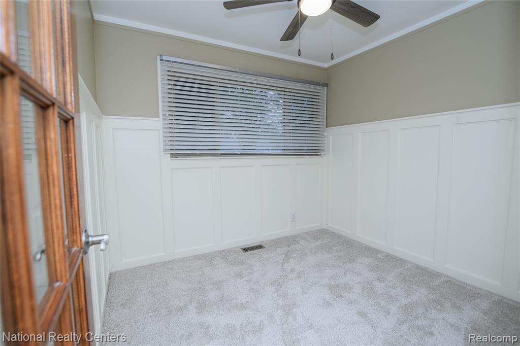 47337 Winthrop Street, Shelby Twp, MI 48317 — Photo 11