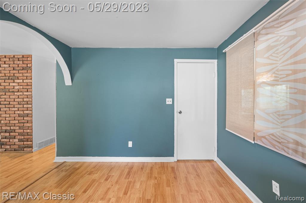 15586 Oakbrook Street, Romulus, MI 48174 — Photo 13