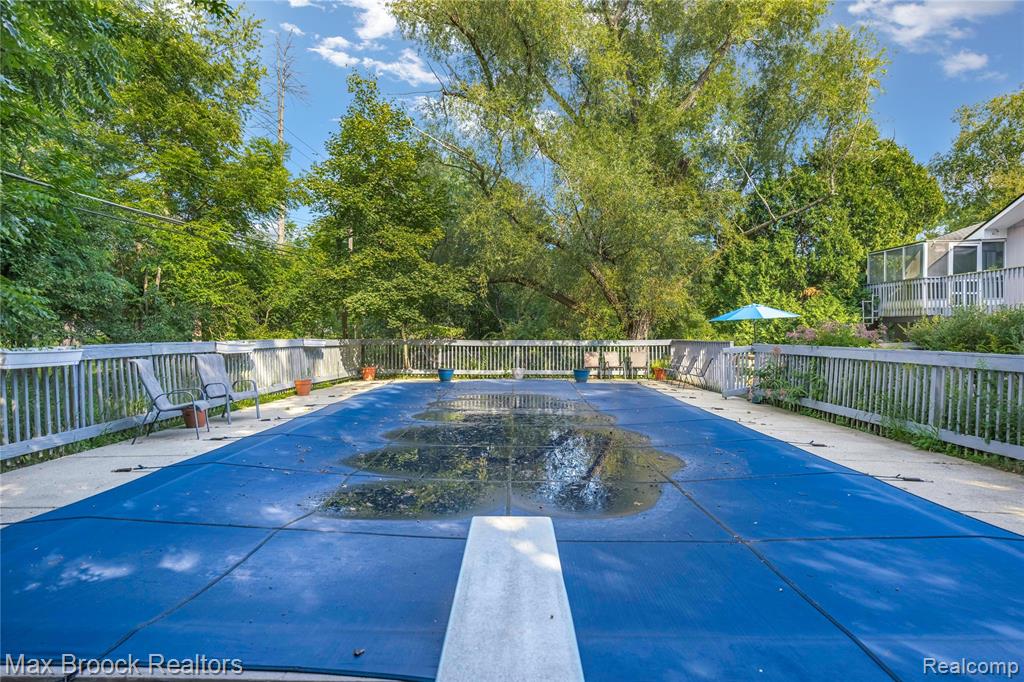 35550 Pleasant Valley Road, Farmington Hills, MI, 48331