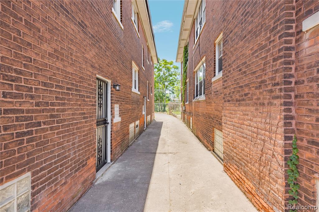 3251 Calvert Street, Detroit, MI 48206 — Photo 66
