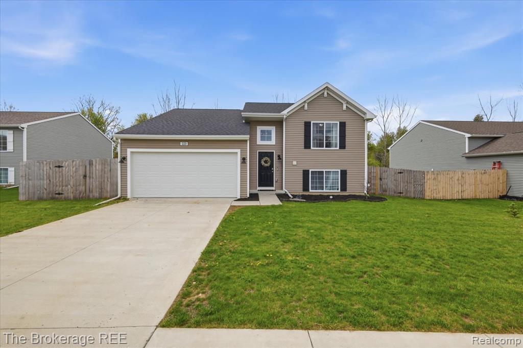 223 Creek Pointe Circle, Durand, MI 48429 — Photo 3