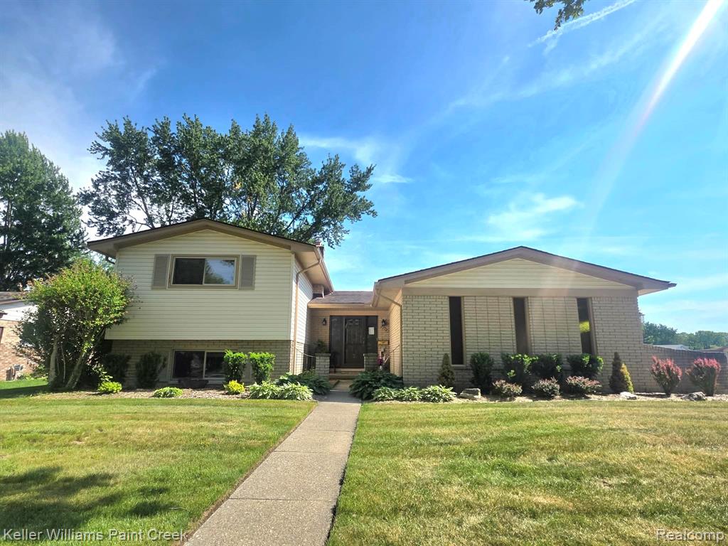 4714 Pickwick Drive, Sterling Heights, MI 48310 — front exterior