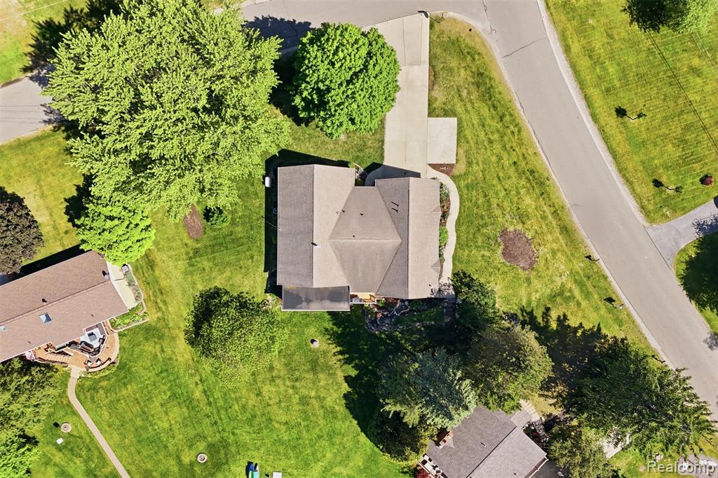 7477 Ore Knob Drive, Fenton, MI 48430 — Photo 47