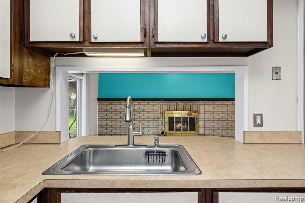 39619 Peters Drive, Canton, MI 48187 — Photo 12
