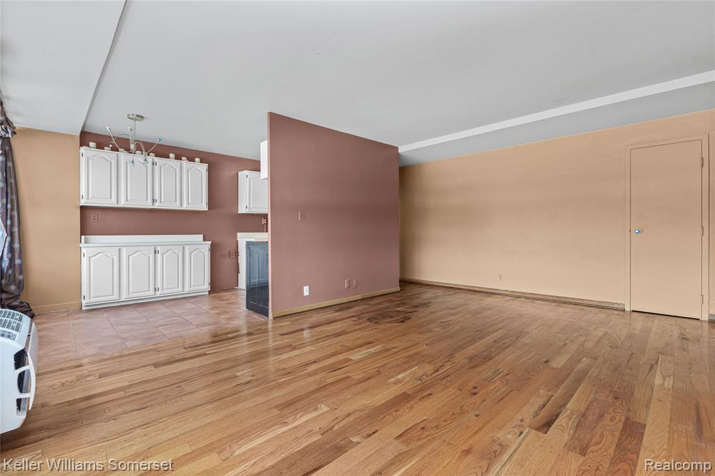 8900 Jefferson Avenue, 204, Detroit, MI 48214 — Photo 17