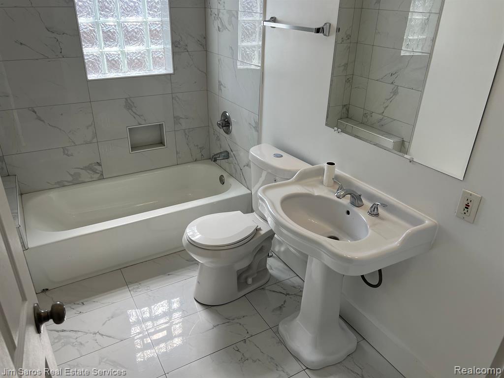 900 NOTTINGHAM Road, Grosse Pointe Park, MI 48230 — Photo 3