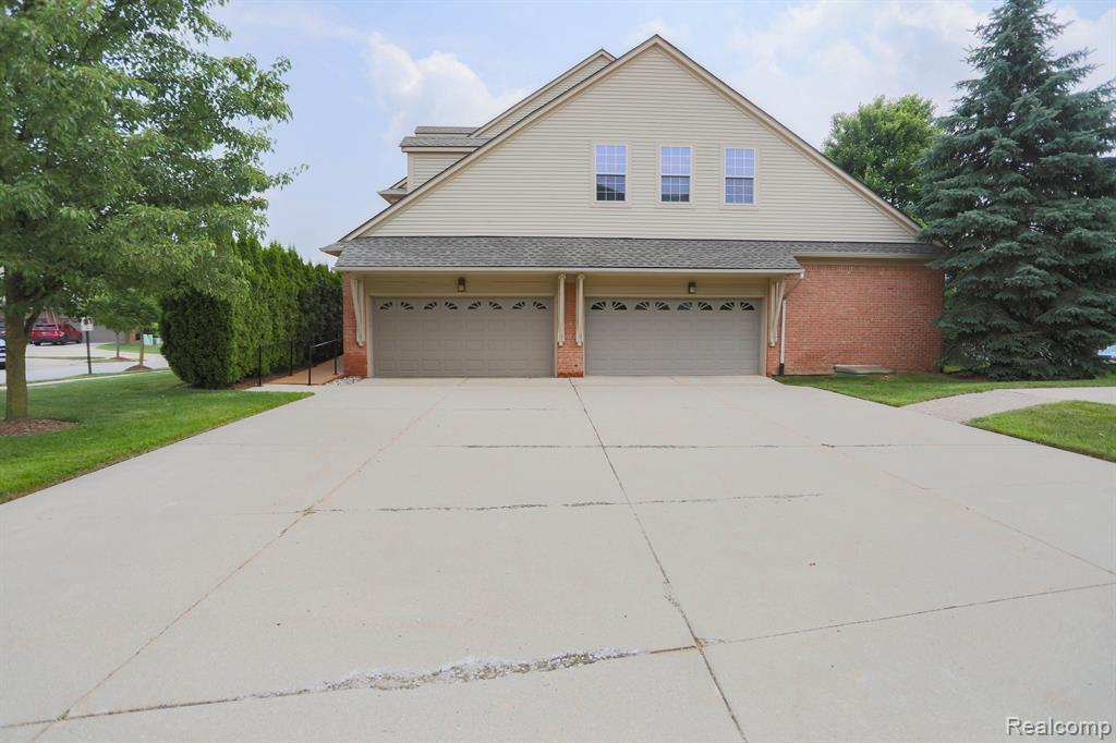 5112 Mesa Drive, Shelby Twp, MI 48316 — Photo 3