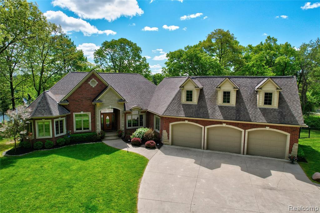 3074 POND Road, Leonard, MI 48367 — front exterior