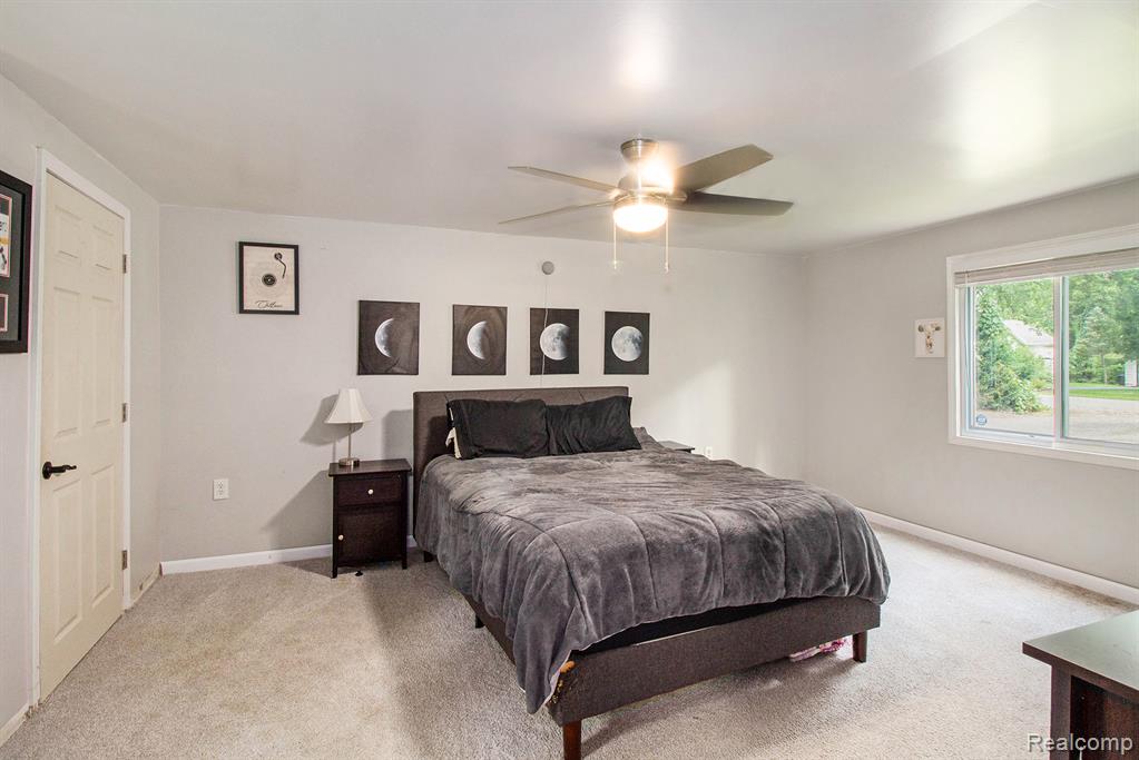770 Brushwood Drive, Wolverine Lake, MI 48390 — Photo 8