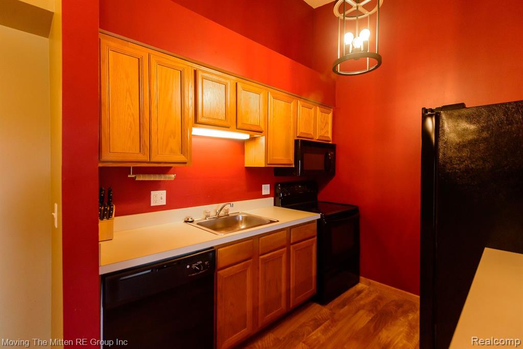 45725 PRAIRIEGRASS Court, 6, Van Buren, MI 48111 — Photo 11