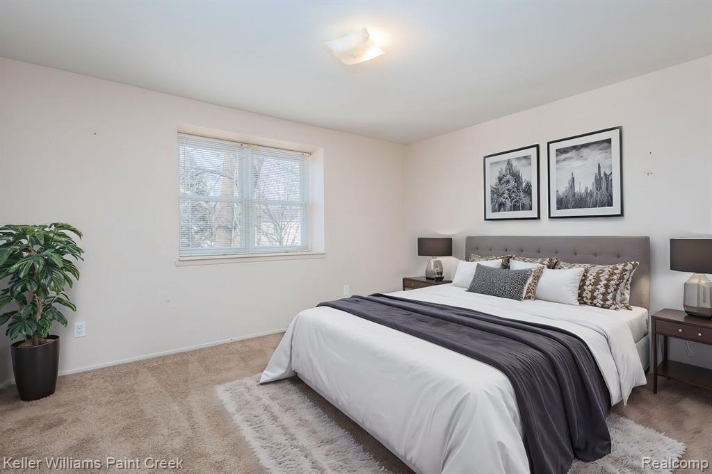 45598 BIRCHCREST Street, Utica, MI 48317 — Photo 11
