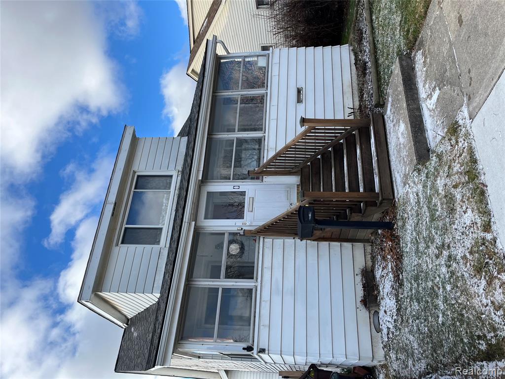7352 Dale, Center Line, MI 48015