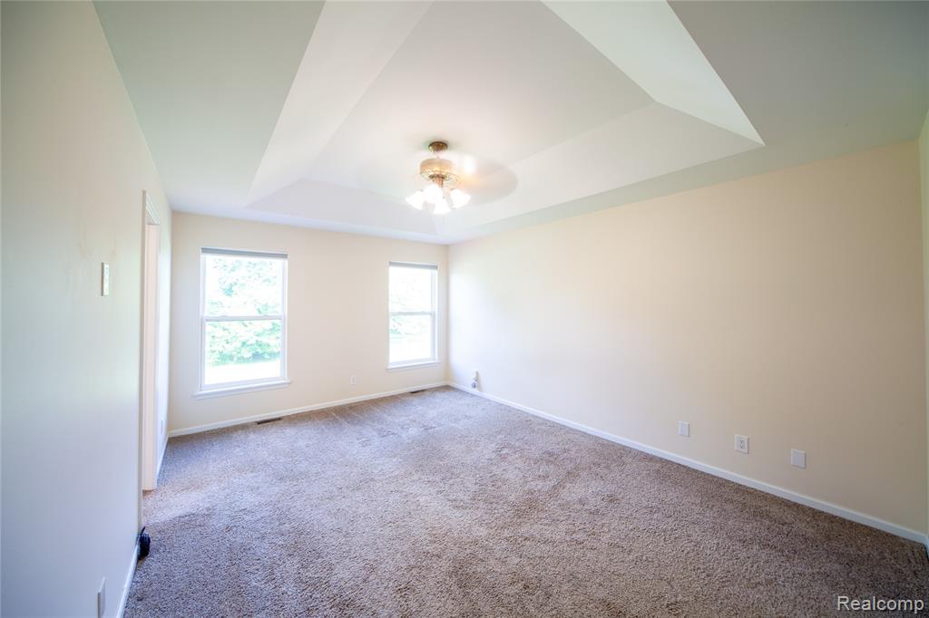 4470 Westedge Way, Grand Blanc, MI 48439 — Photo 13
