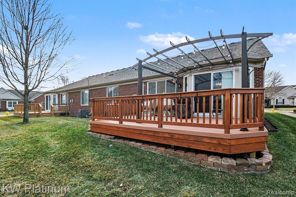 52458 Westfield Drive, Macomb, MI 48042 — Photo 23