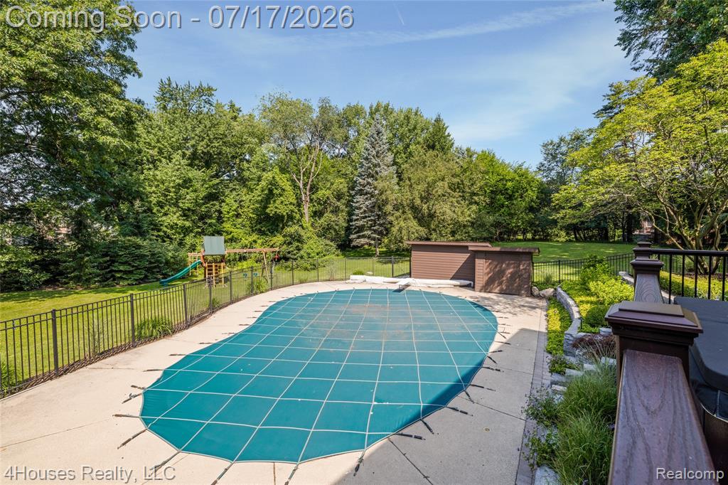 5717 Sussex Drive, Troy, MI 48098 — Photo 67