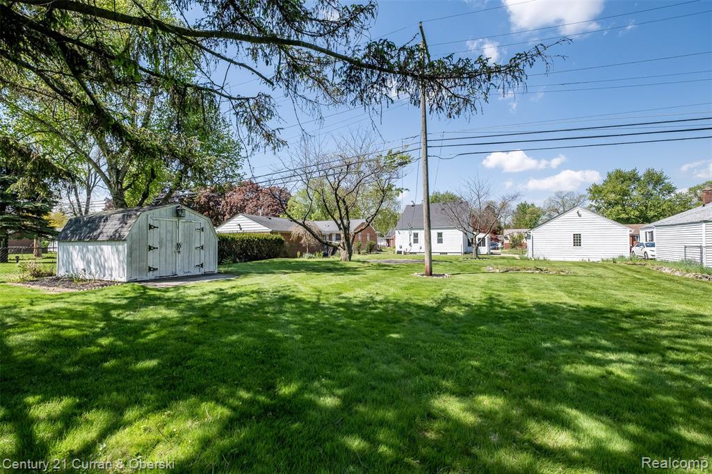 11700 Farley, Redford, MI 48239 — Photo 62