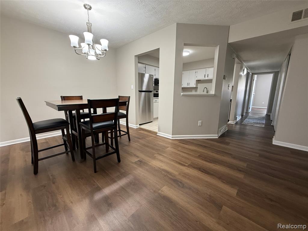 61116 Greenwood Drive, 5, South Lyon, MI 48178 — Photo 8