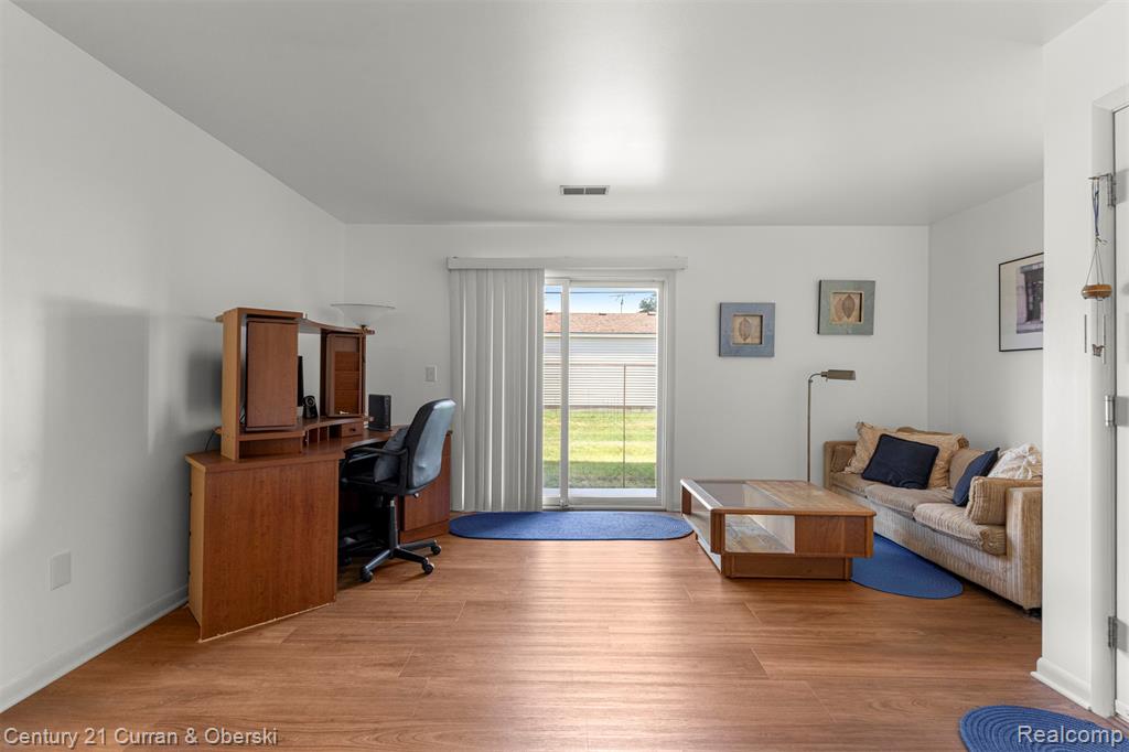 10037 Allen Pointe Drive, Allen Park, MI 48101 — Photo 4