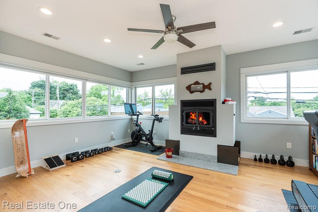 426 W University Drive, Rochester, MI 48307 — Photo 24