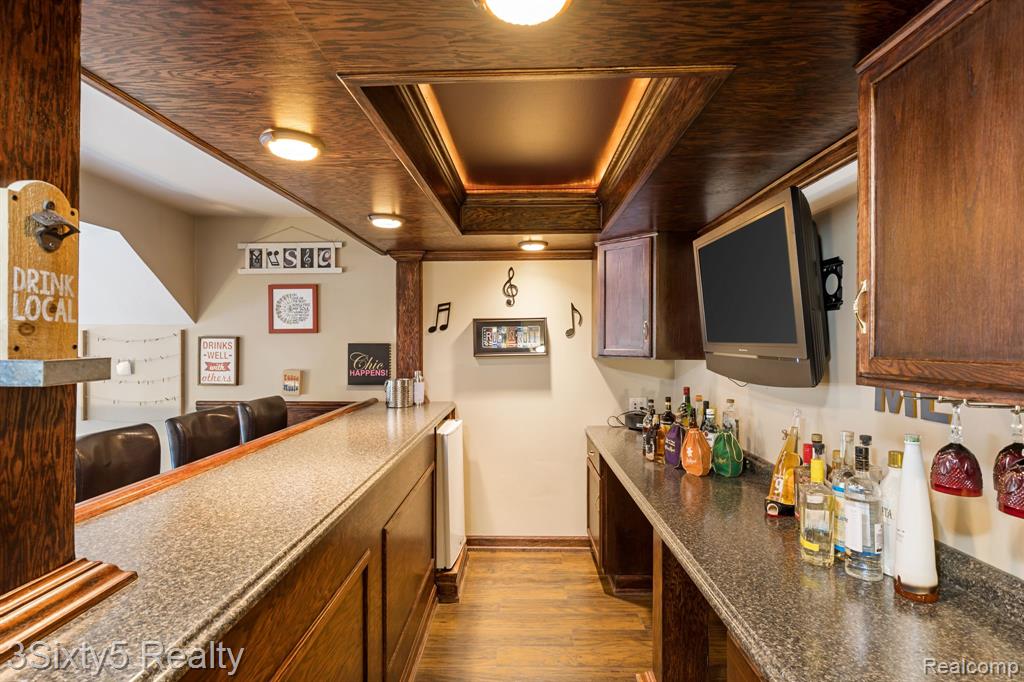 2465 RIVERSIDE Drive, 312, Trenton, MI 48183 — Photo 21