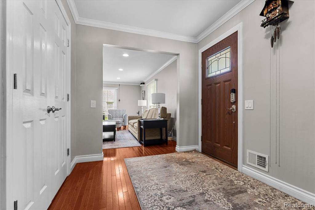 931 S Shady Hollow Circle, Bloomfield Hills, MI 48304 — Photo 6