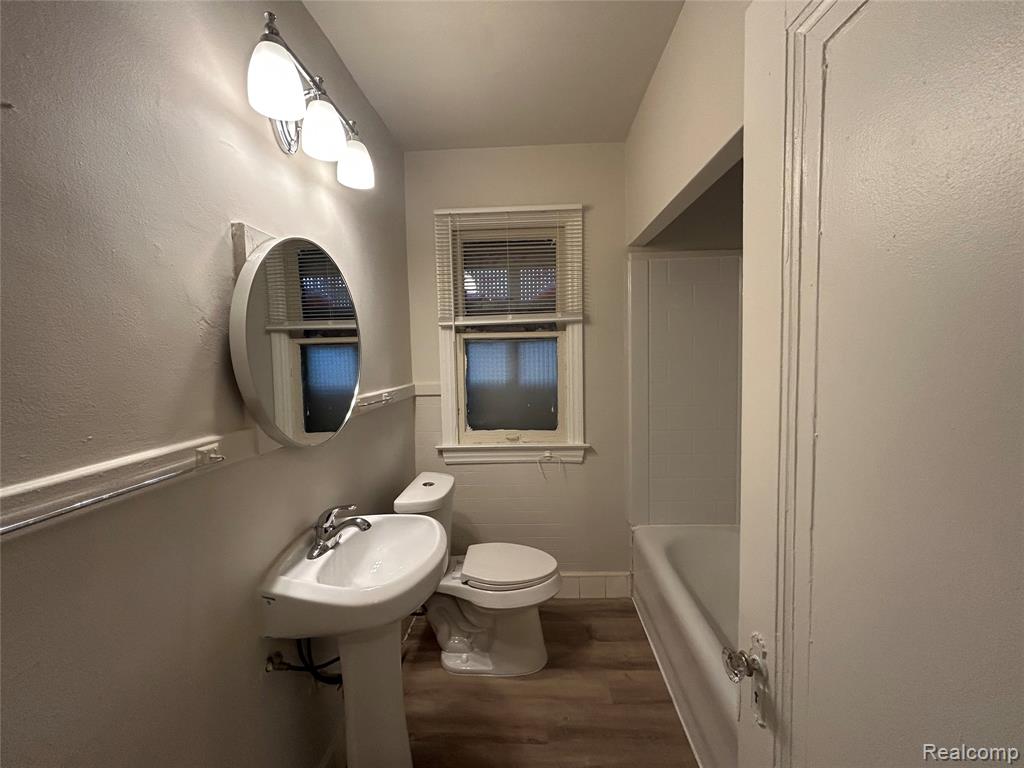 4401 Buckingham Avenue, Detroit, MI 48224 — Photo 16