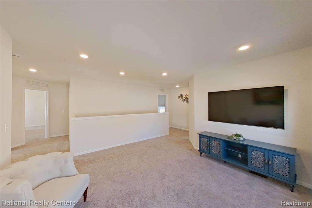 333 Saddleback Court, White Lake, MI — Photo 22