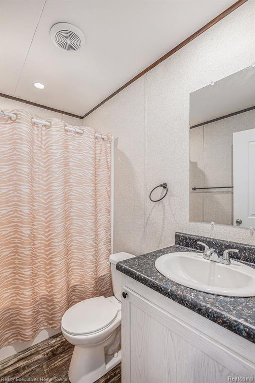 423 Elm Ct, Oakland, MI — Photo 10