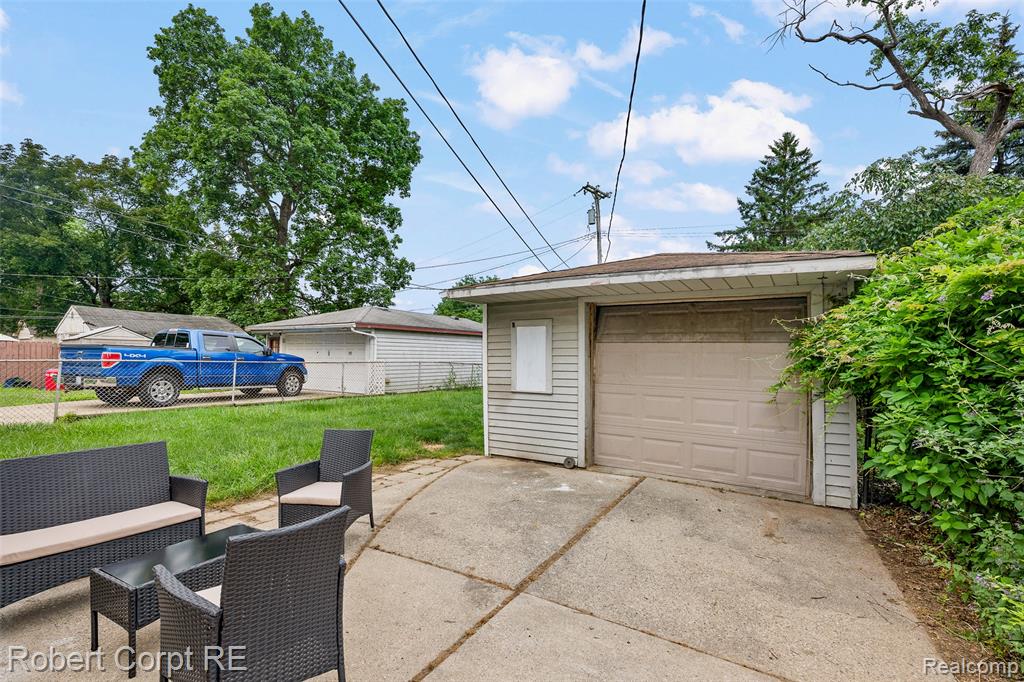4772 Harding Street, Dearborn Heights, MI 48125 — Photo 19