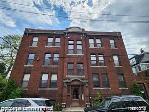 1535 W CANFIELD Street