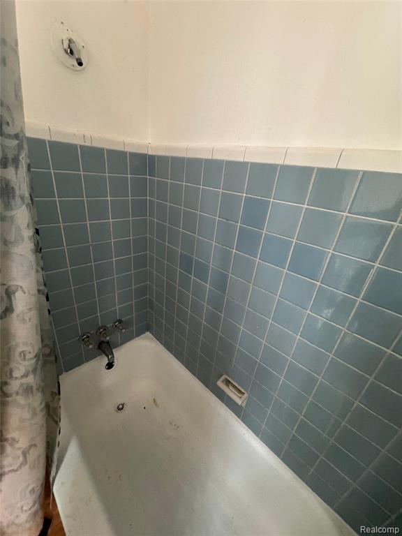 8874 Auburn Street, Detroit, MI 48228 — Photo 7