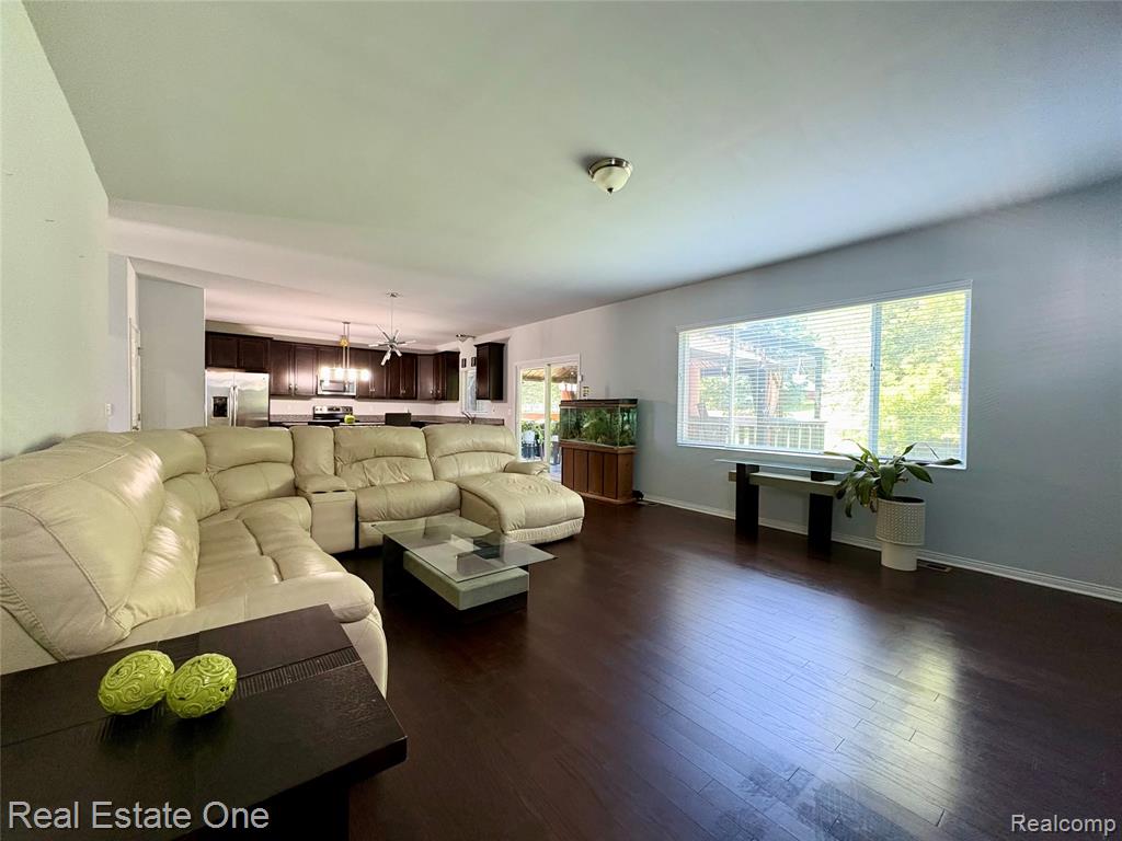 329 Beaver Run, Holly, MI 48442 — Photo 15