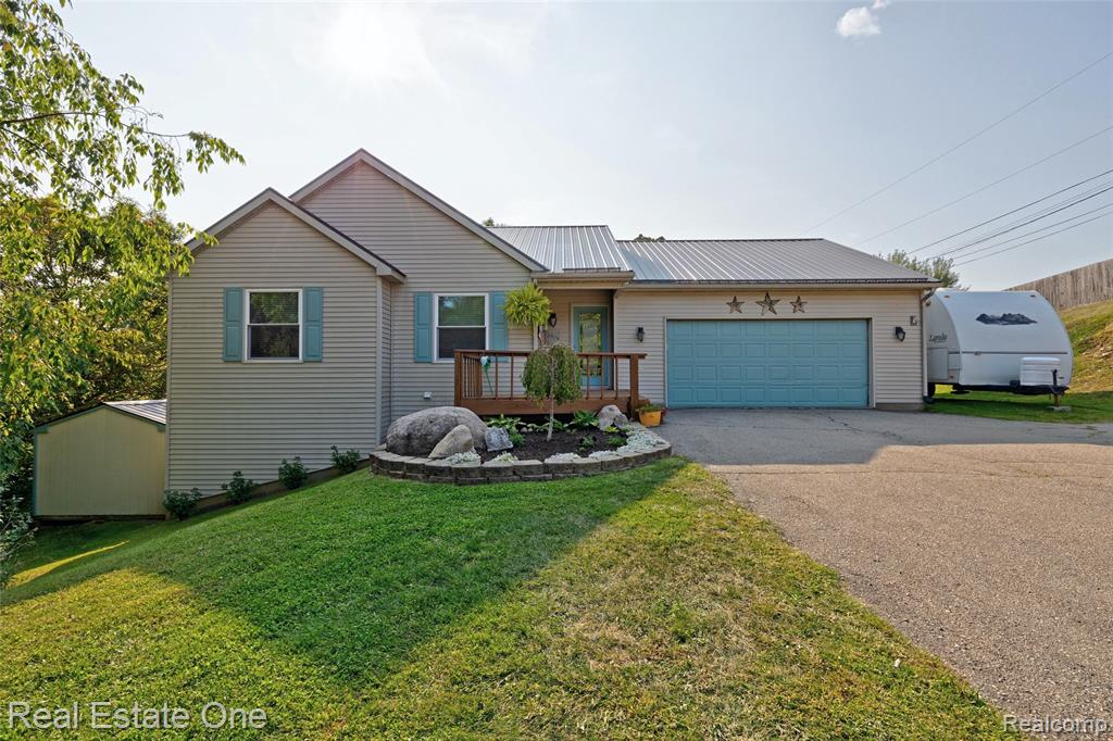 5327 Edgar Road, Clarkston, MI — Photo 2