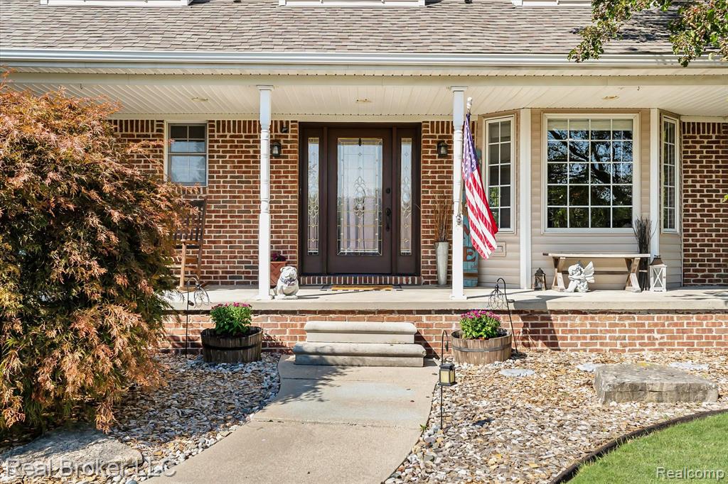 6097 High Valley Drive, White Lake, MI 48383 — Photo 4