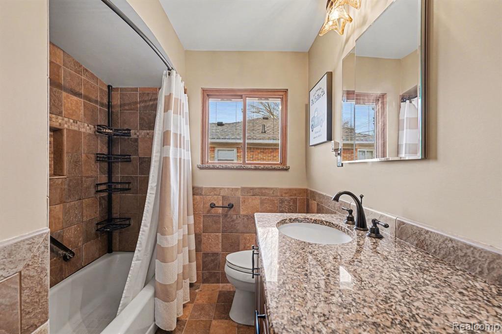 9001 Denne Street, Livonia, MI 48150 — Photo 11