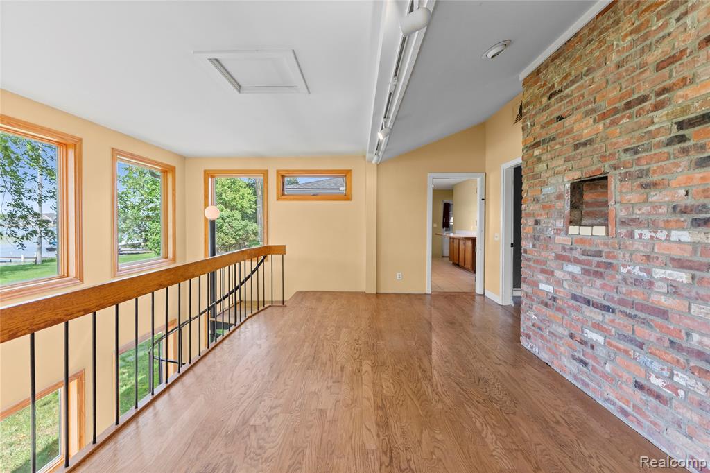 2354 Grove Park Road, Fenton, MI 48430 — Photo 9