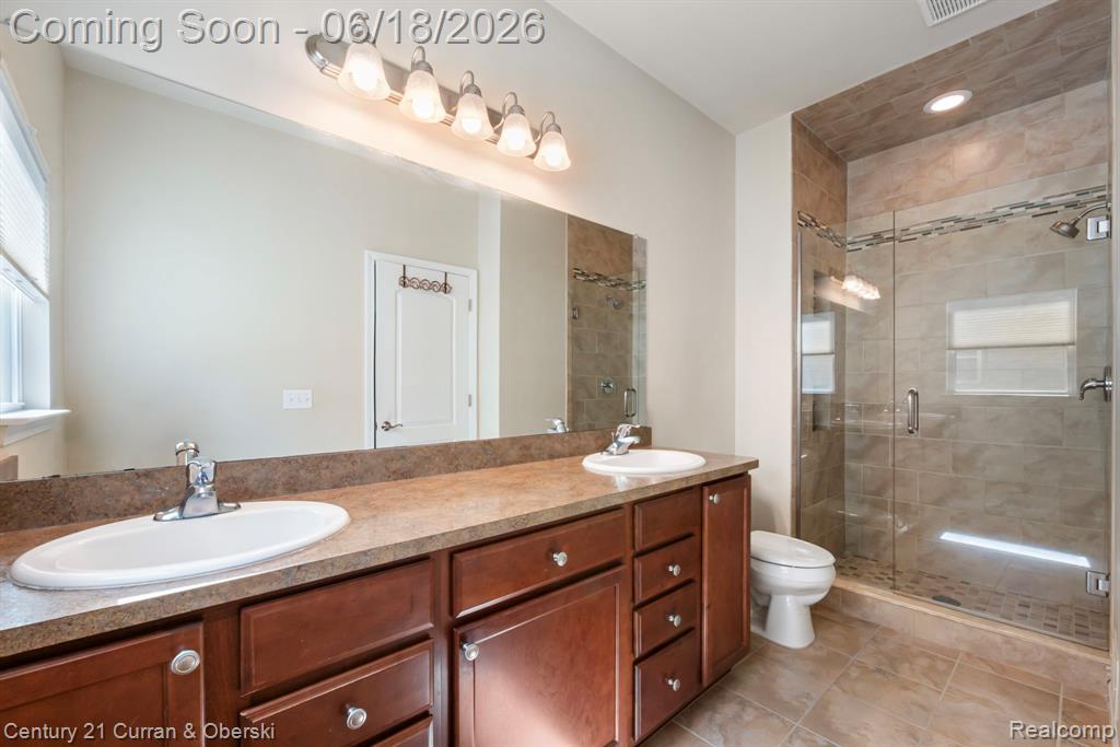 1086 Paddock Drive, South Lyon, MI 48178 — Photo 33