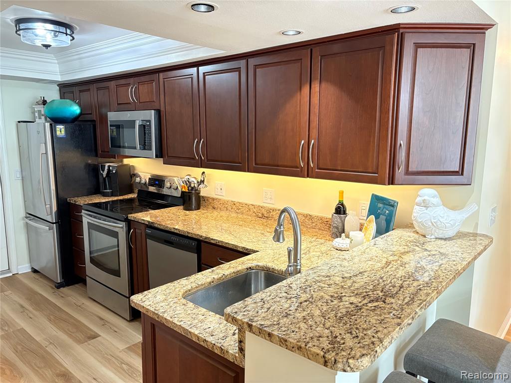 607 Perry Creek Drive, Grand Blanc, MI 48439 — Photo 24