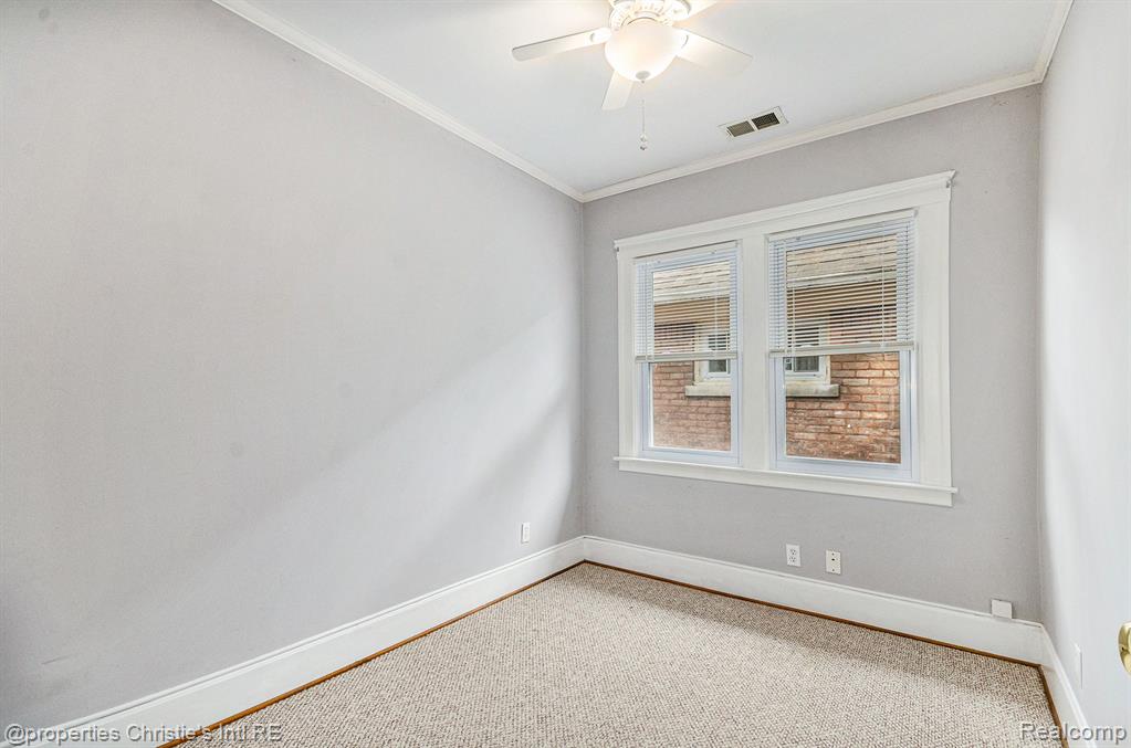 858 NOTTINGHAM ROAD Road, Grosse Pointe Park, MI 48230 — Photo 28