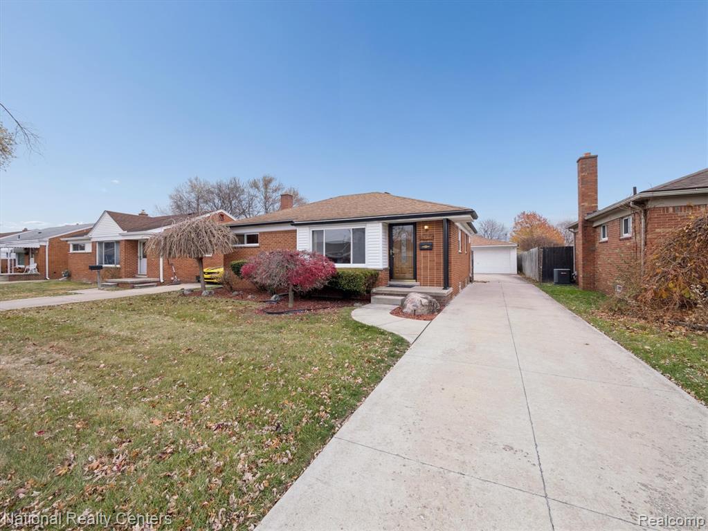 6554 Cardwell Street, Garden City, MI — front exterior