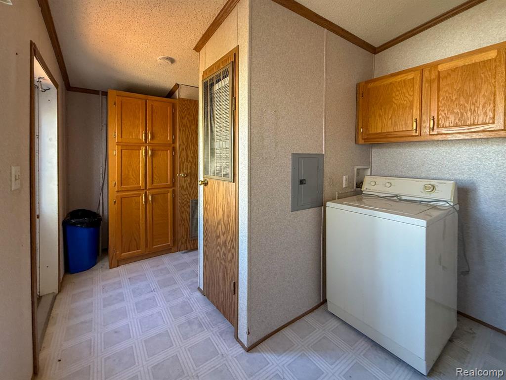 1898 Evergreen Lane, Ypsilanti, MI 48198 — Photo 22
