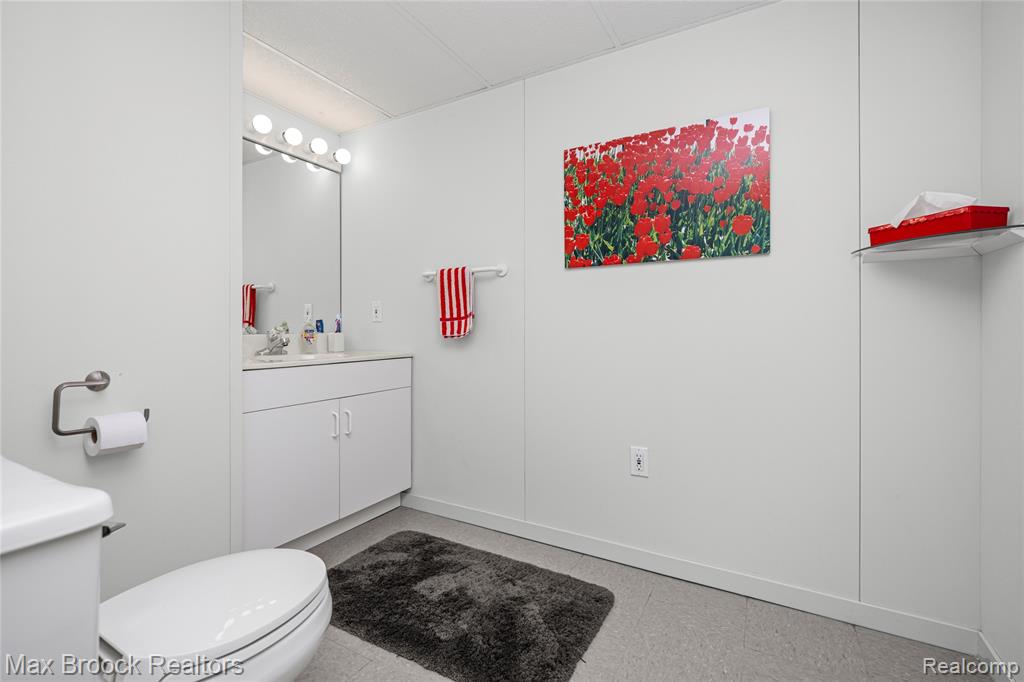 7400 Tall Timbers, West Bloomfield, MI — Photo 26