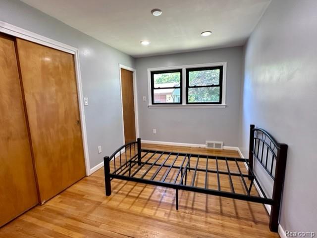 8429 Whitefield Street, Dearborn Heights, MI 48127 — Photo 16