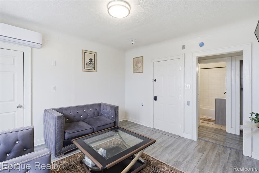 585 Southfield Road, Lincoln Park, MI 48146 — Photo 5