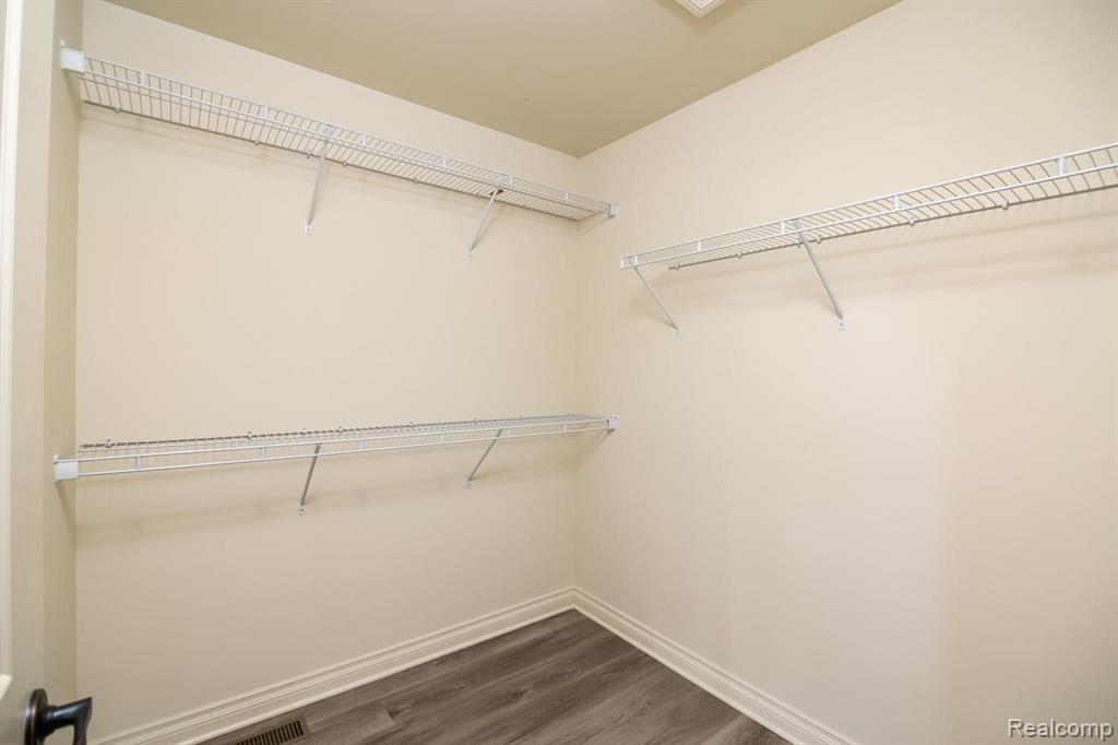 53438 CHAMPLAIN Street, Macomb, MI 48042 — Photo 8