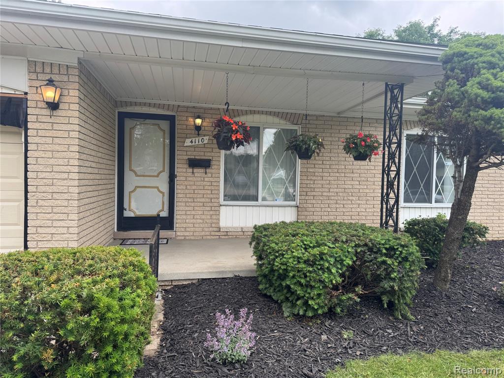 4110 Rose Mary Drive, Sterling Heights, MI 48310 — Photo 2