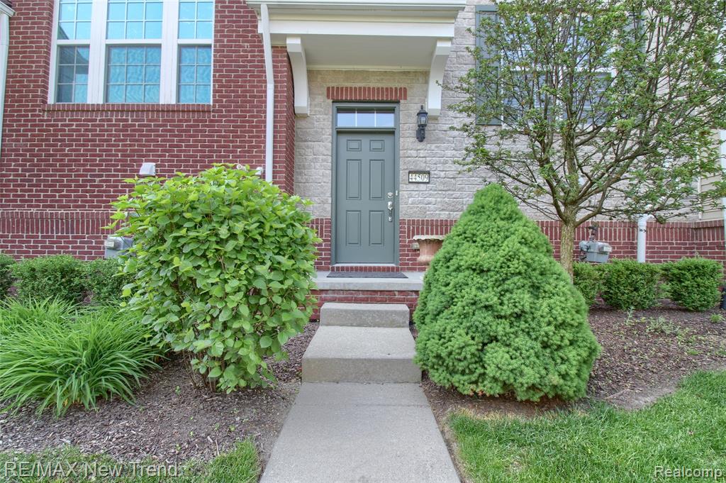 44509 Ellery Lane, Novi, MI 48377 — Photo 5