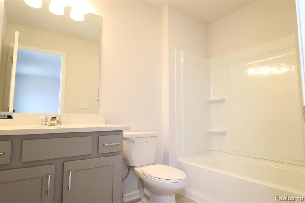 49575 LANTERN Way, Canton, MI 48188 — Photo 15
