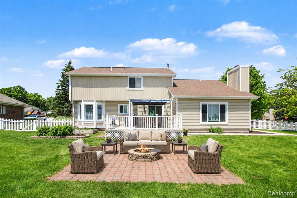 6433 Woodcrest Ridge, Clarkston, MI — Photo 32