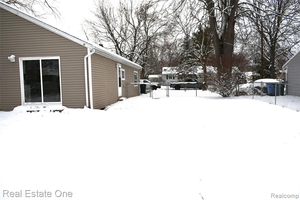 825 Ferley Street, Lansing, MI 48911 — Photo 41